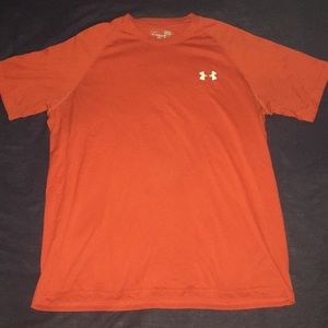 Under Armour Loose Fitted Medium Men’s Shirt